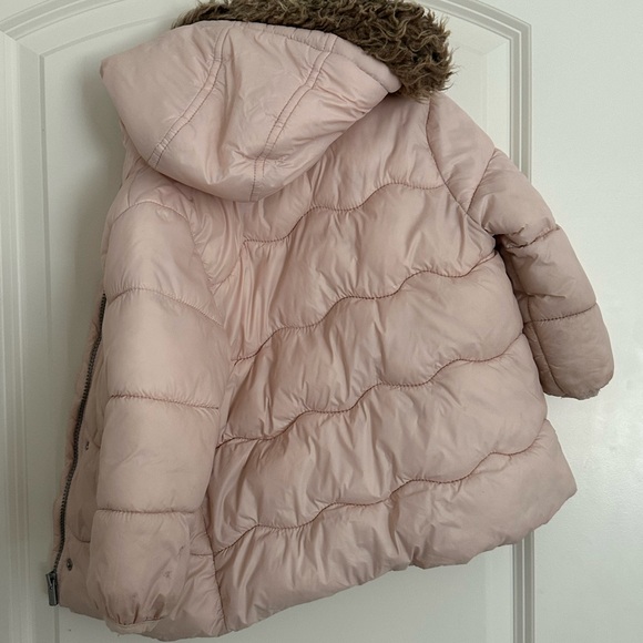 Old Navy Kids Pink Puffer Jacket - Picture 2 of 3